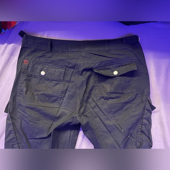 Black low rise cargos - Picture 3 of 6